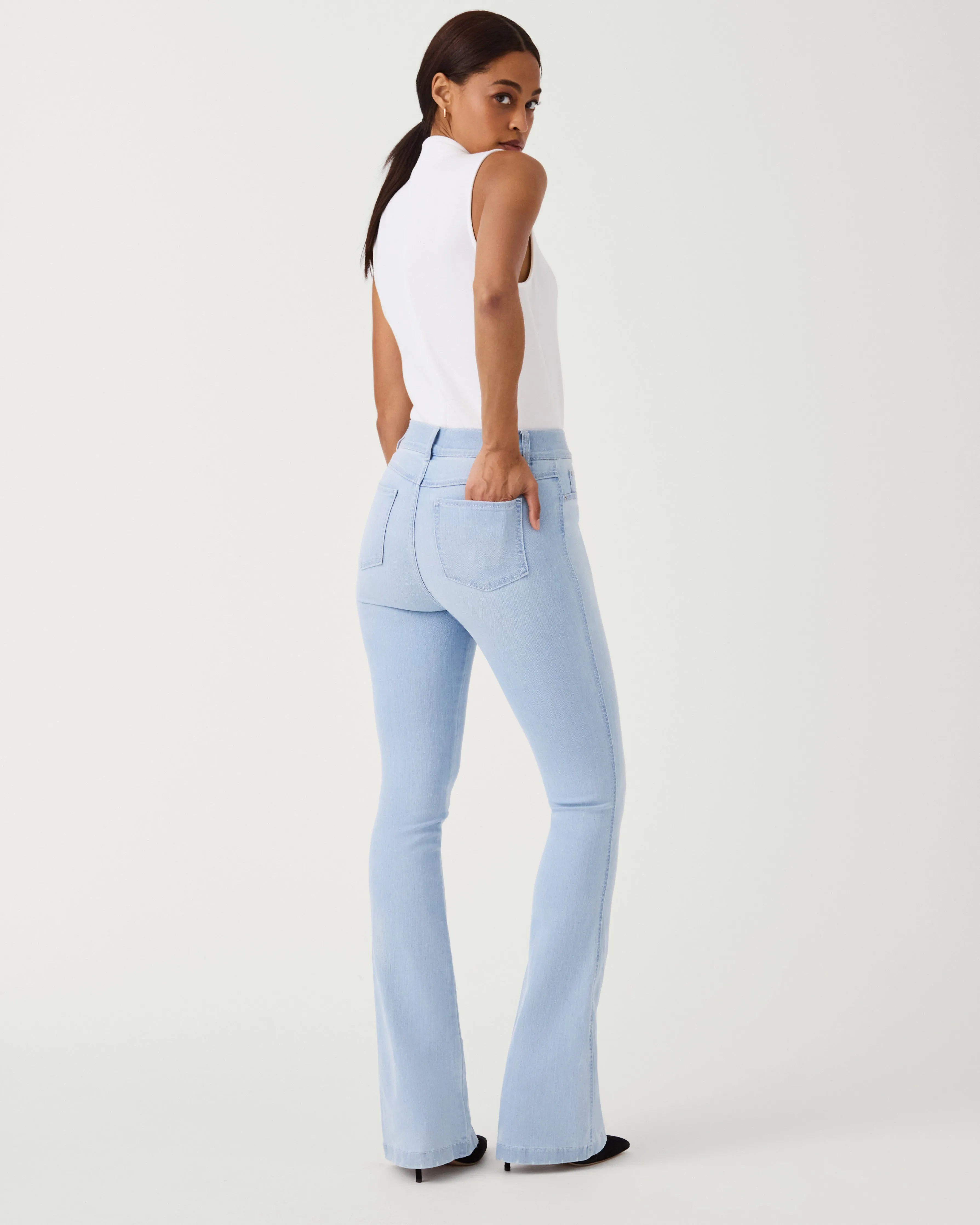 Flare Jeans, Light Wash