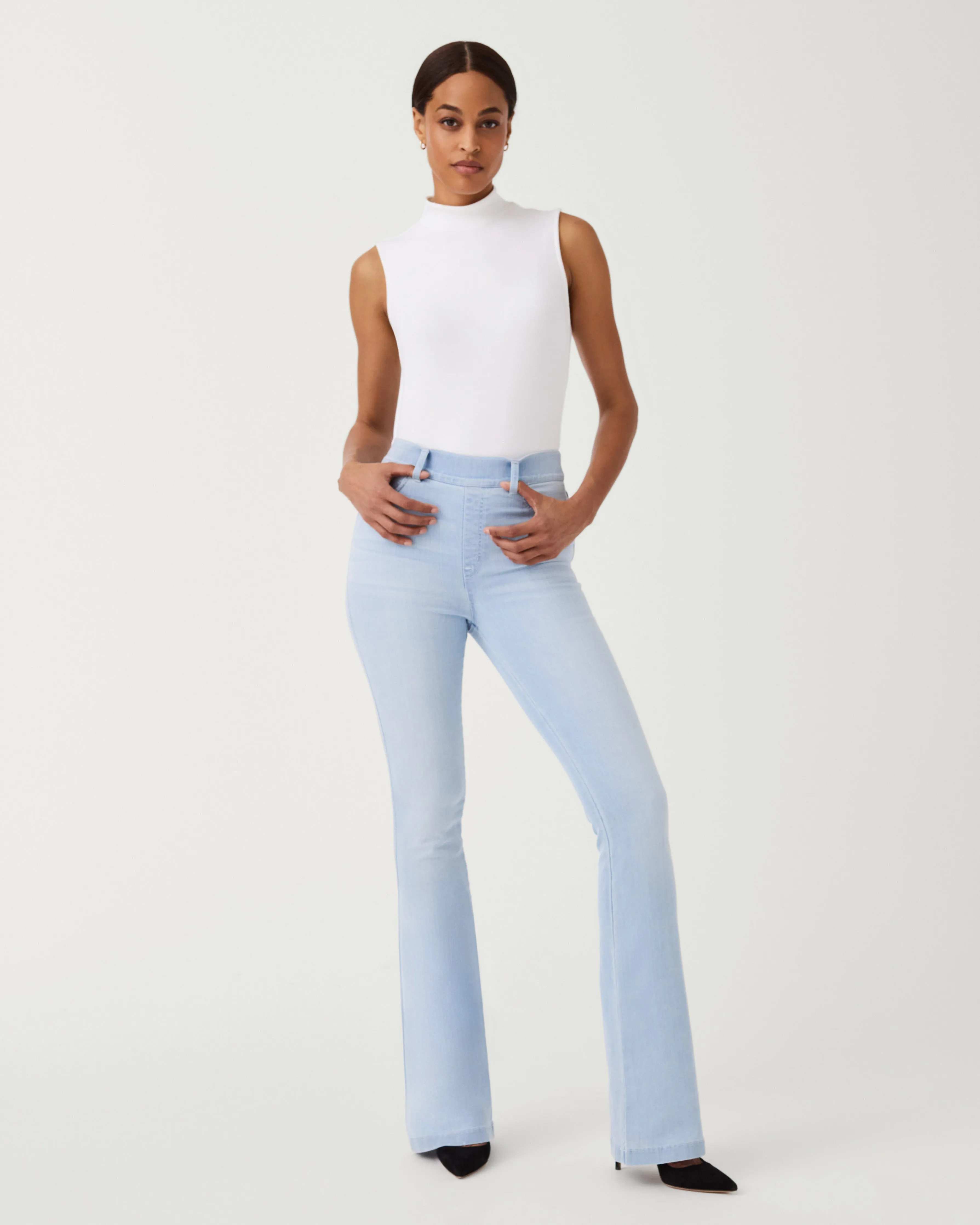 Flare Jeans, Light Wash