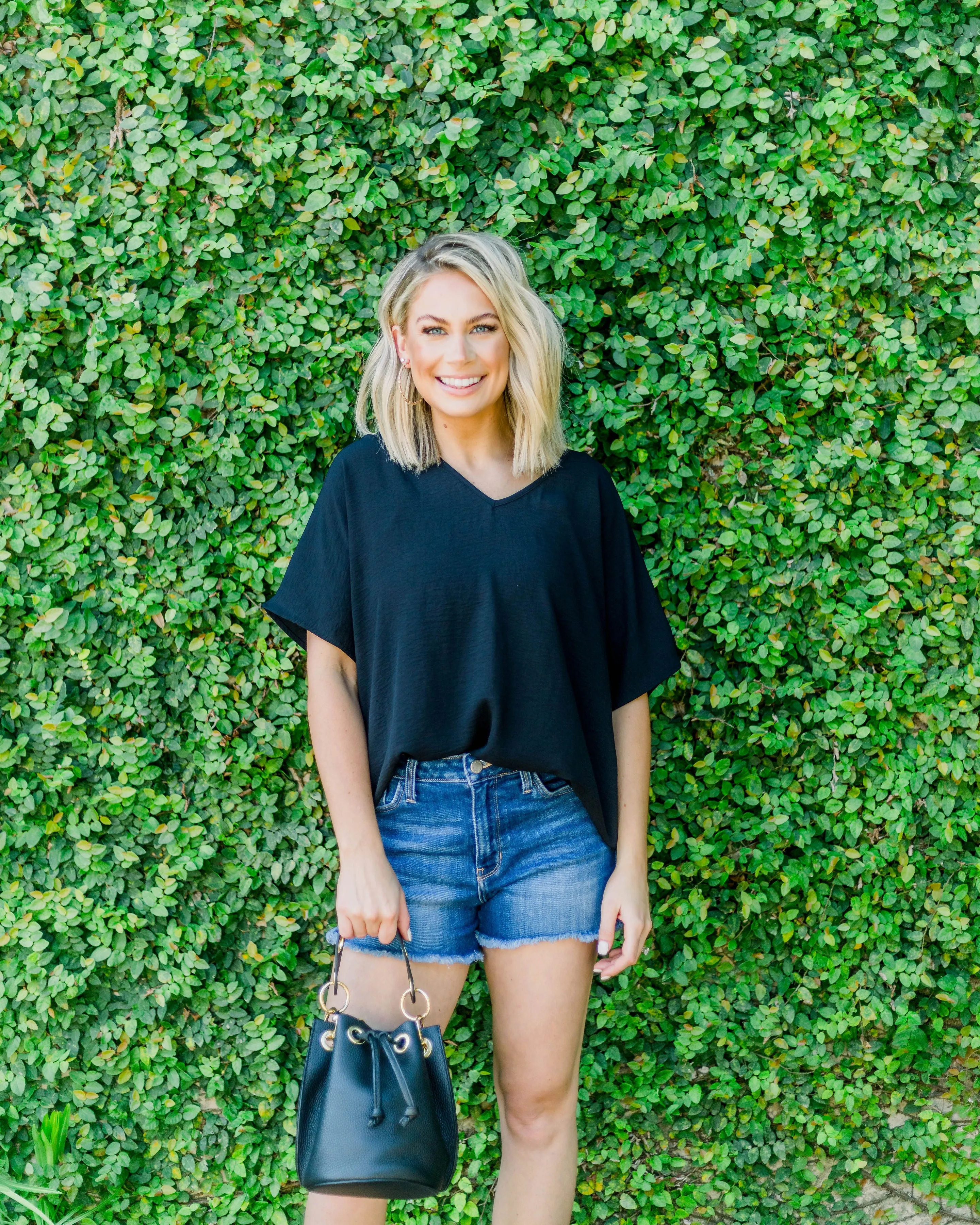 Flowy V Blouse-Black