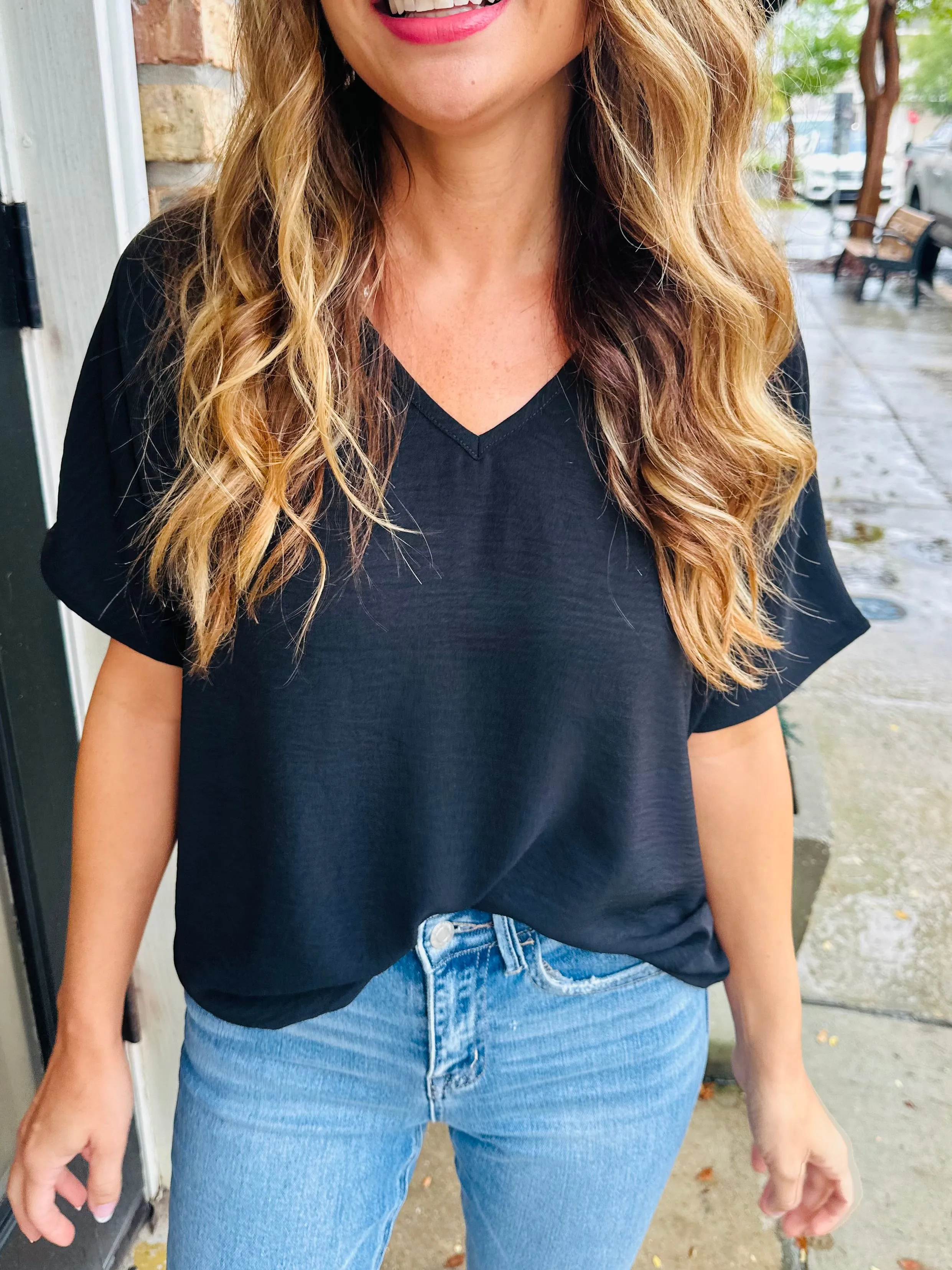 Flowy V Blouse-Black