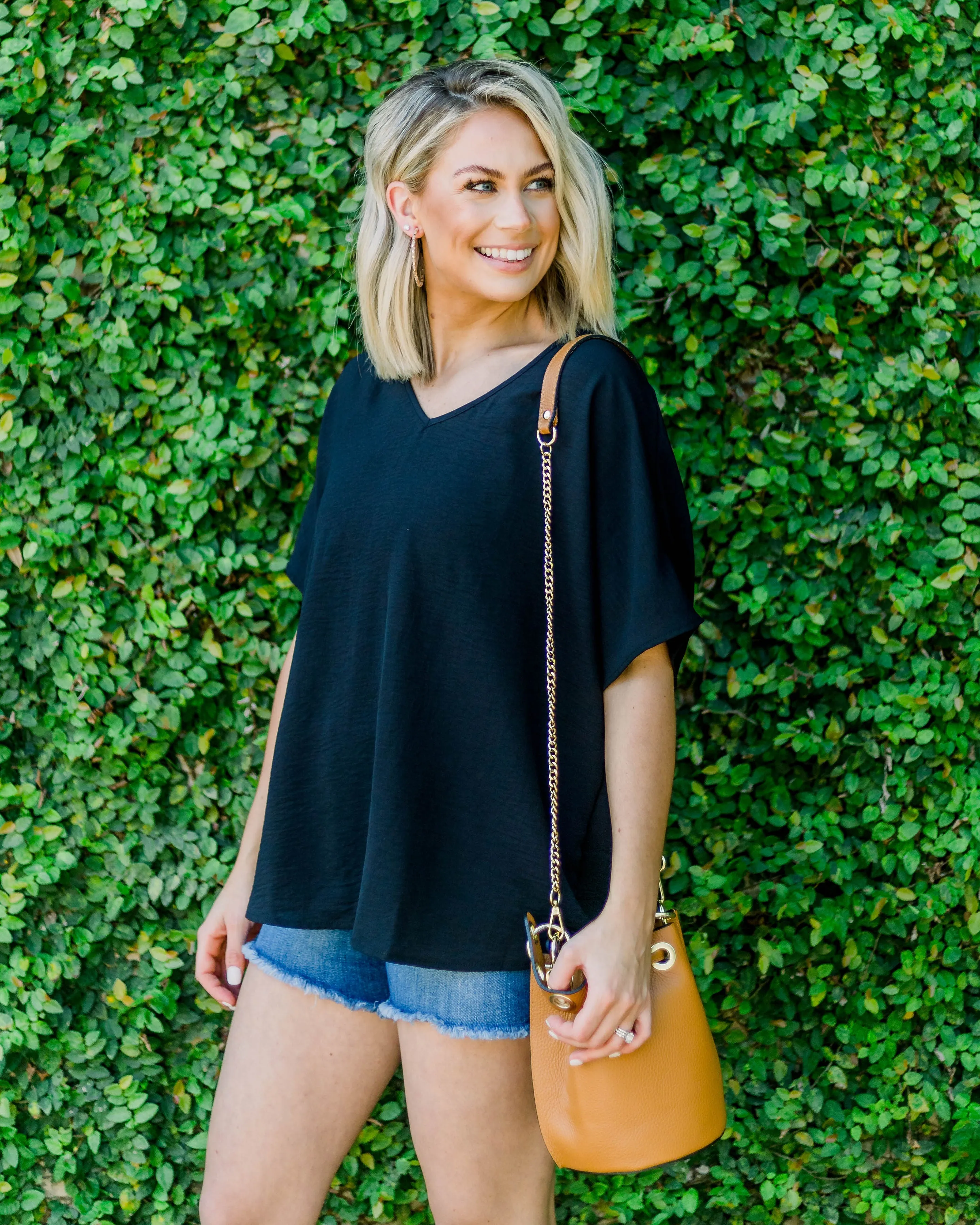 Flowy V Blouse-Black