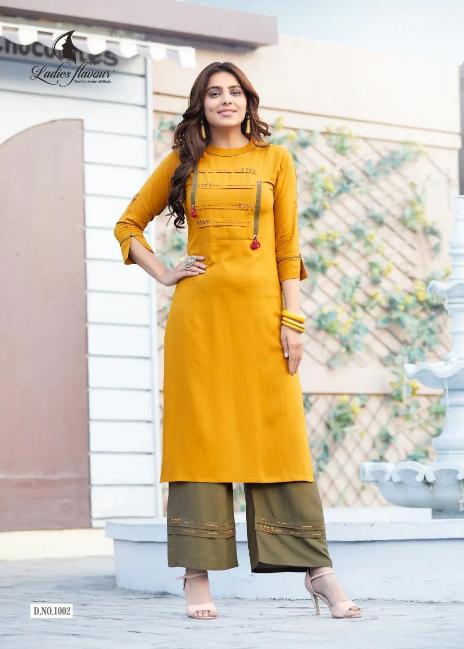 Ladies Flavour Ginni Cotton Designer Casual Wear Salwar Kameez