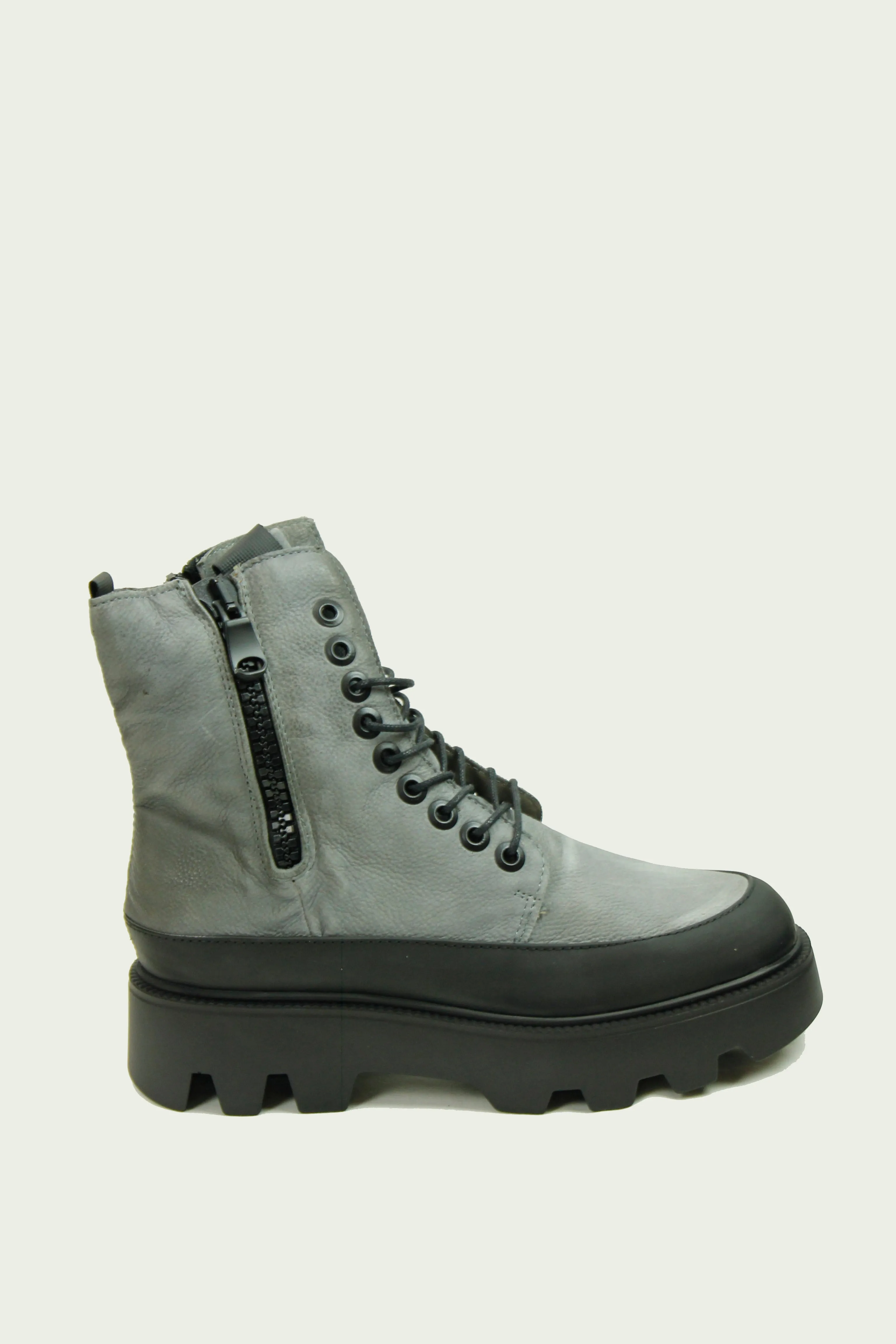 MJUS BOOT LACE UP WITH RUBBER SURROUND AND SIDE ZIP P42219